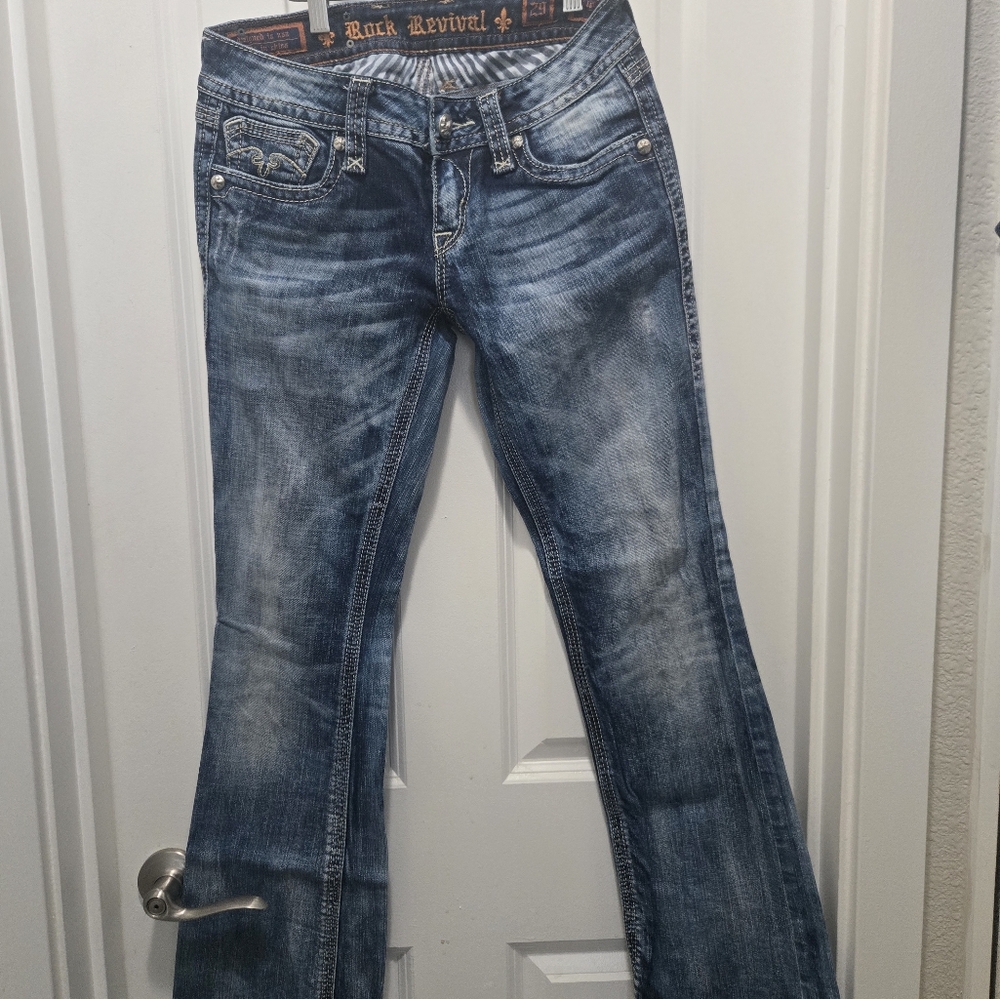 Rock Revival sz 29